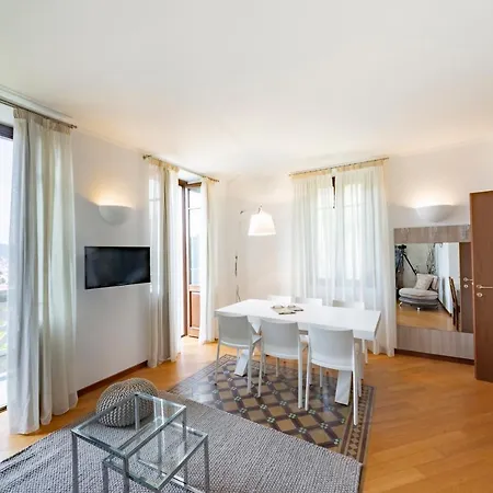 La Suites - By Myhomeincomo *